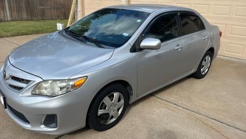 2011 Toyota Corolla LE
