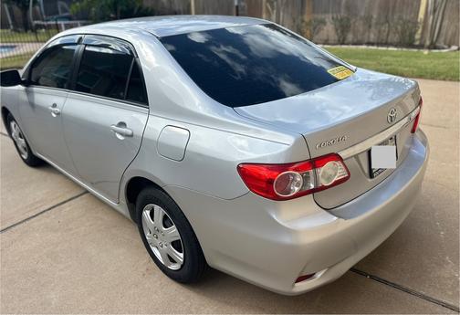 2011 Toyota Corolla LE