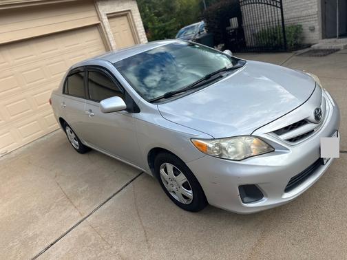 2011 Toyota Corolla LE