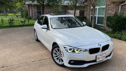 White 2018 BMW 320 i