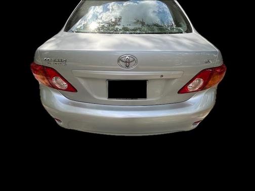 Silver 2009 Toyota Corolla LE