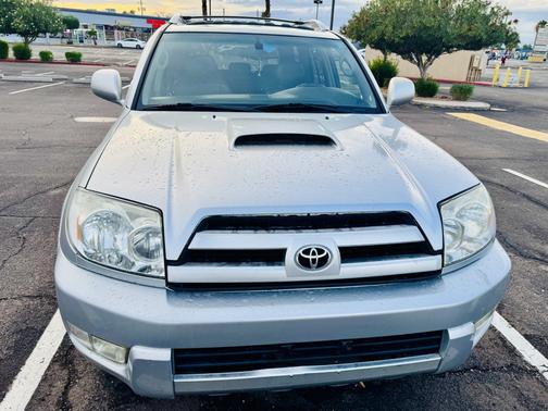 Silver 2005 Toyota 4Runner Sport