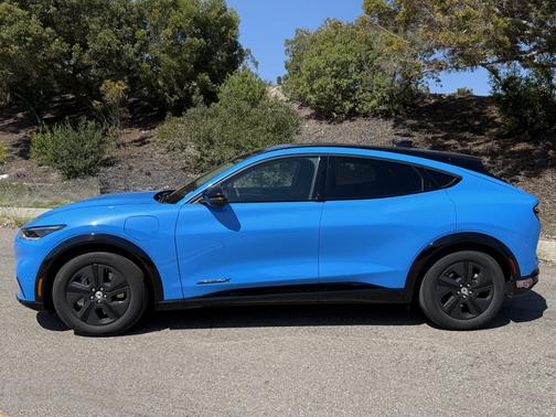 2023 Ford Mustang Mach-E California Route 1