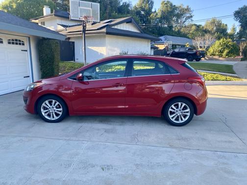 2016 Hyundai Elantra GT Base