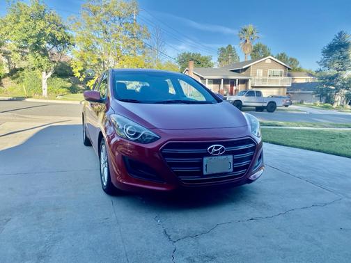 2016 Hyundai Elantra GT Base