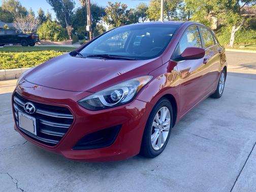 2016 Hyundai Elantra GT Base