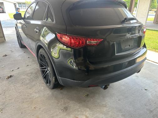 2015 INFINITI QX70 Base