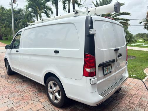 2018 Mercedes-Benz Metris Base