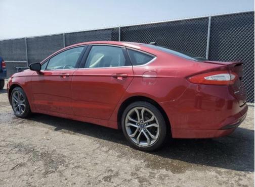 Red 2015 Ford Fusion SE