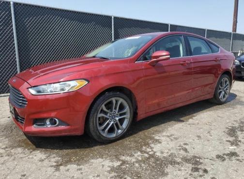 Red 2015 Ford Fusion SE