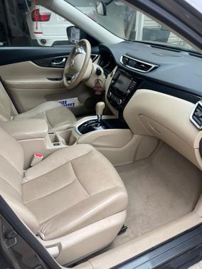 Gray 2014 Nissan Rogue SL