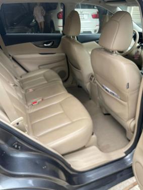 Gray 2014 Nissan Rogue SL
