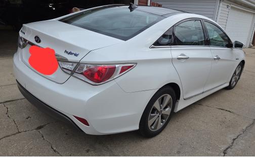 2012 Hyundai SONATA Hybrid Base