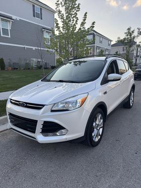 White 2013 Ford Escape SEL