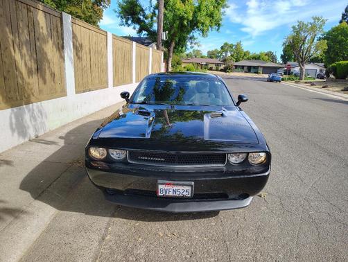 Black 2012 Dodge Challenger SXT