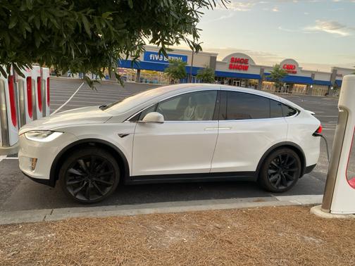 2020 Tesla Model X Long Range Plus