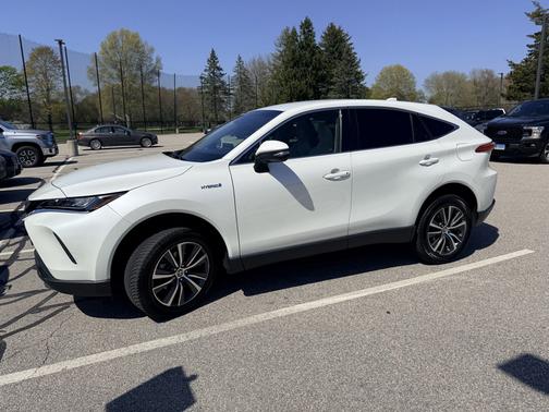 White 2021 Toyota Venza LE