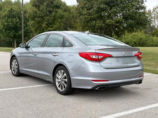 Gray 2015 Hyundai SONATA Sport