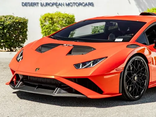 2023 Lamborghini Huracan STO Base