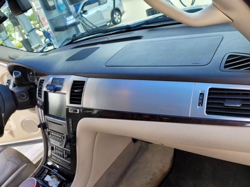 2007 Cadillac Escalade Base