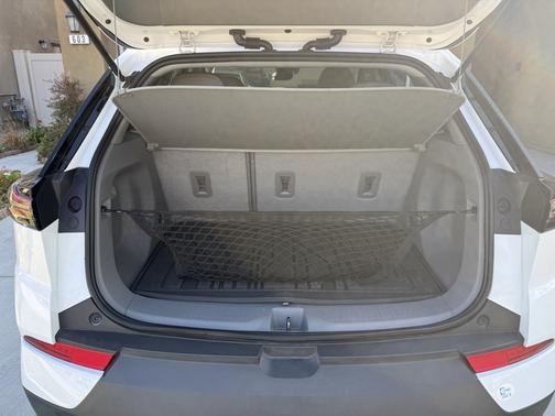 White 2023 Chevrolet Bolt EUV Premier