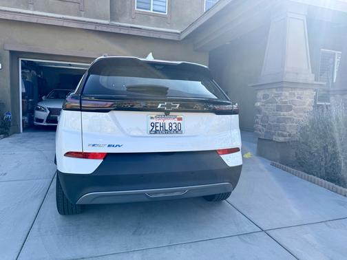 White 2023 Chevrolet Bolt EUV Premier
