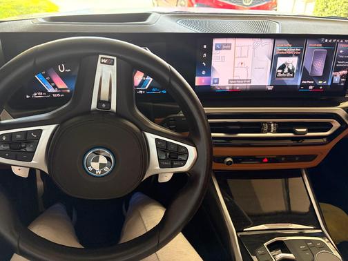 Green 2023 BMW 330e xDrive