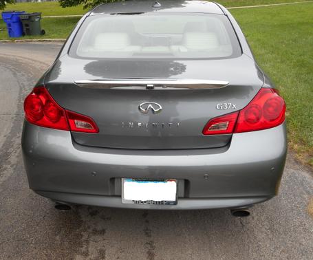 2012 INFINITI G37 x