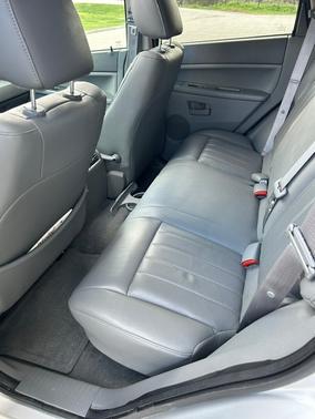 2006 Jeep Grand Cherokee Laredo