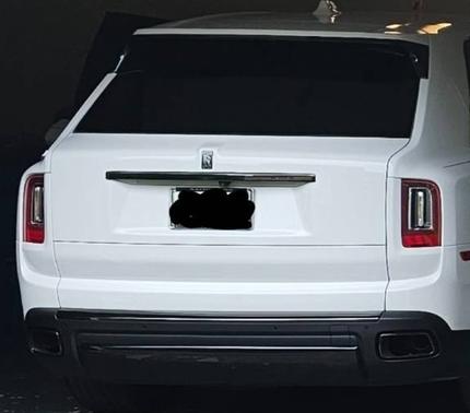 White 2021 Rolls-Royce Cullinan Base