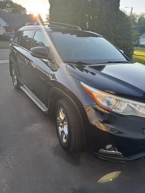Black 2016 Toyota Highlander Limited