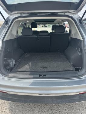 Silver 2020 Volkswagen Tiguan 2.0T SE