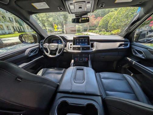 Black 2023 Chevrolet Suburban LT