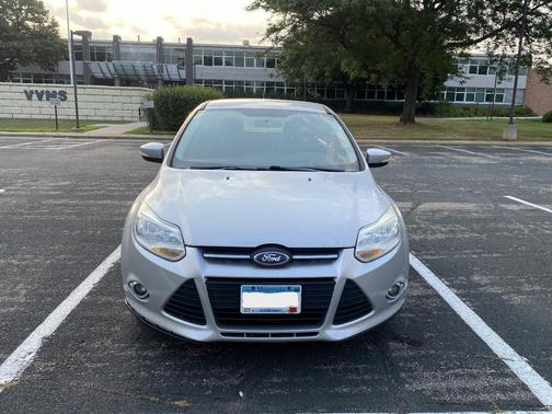 Silver 2012 Ford Focus SE