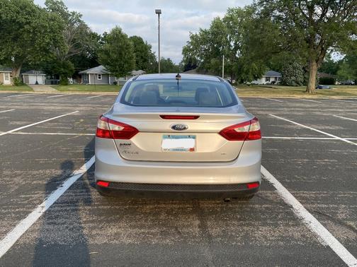 Silver 2012 Ford Focus SE