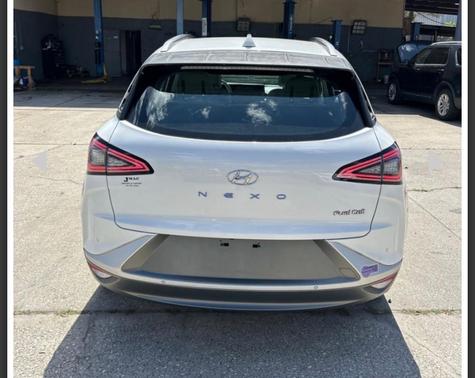 White 2019 Hyundai NEXO Limited