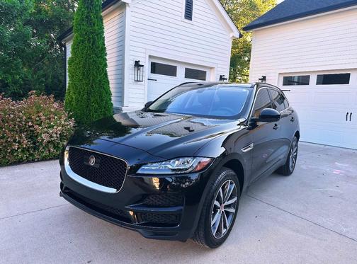 Black 2019 Jaguar F-PACE 30t Prestige