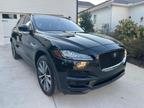 Black 2019 Jaguar F-PACE 30t Prestige