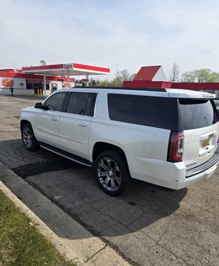 White 2016 GMC Yukon XL SLT