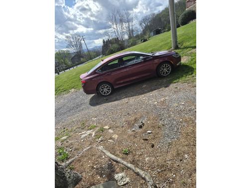 Red 2015 Chrysler 200 C