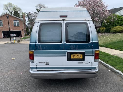 1993 Ford E150 Base