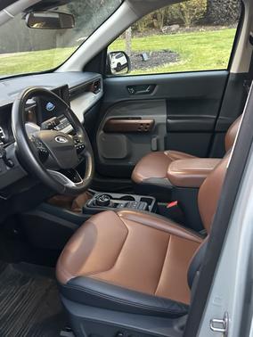 2023 Ford Maverick Lariat