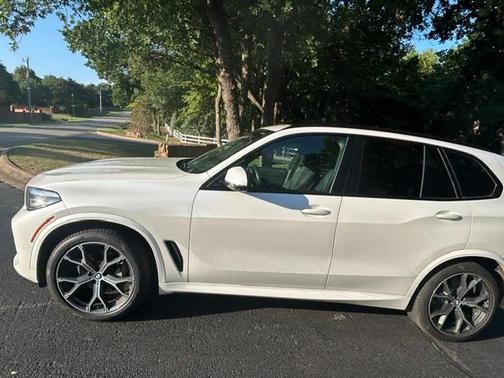 White 2020 BMW X5 xDrive40i