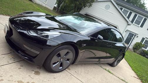 Black 2022 Tesla Model 3 Base