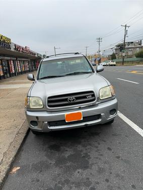 2002 Toyota Sequoia SR5