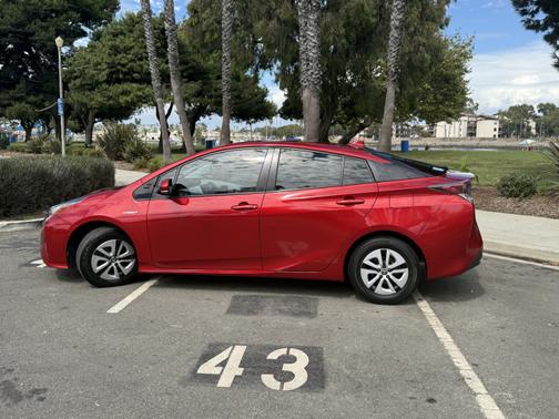 2017 Toyota Prius Three