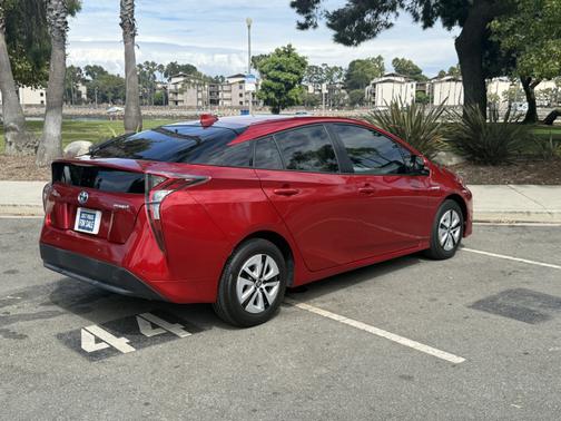 2017 Toyota Prius Three