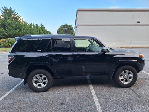 2021 Toyota 4Runner SR5