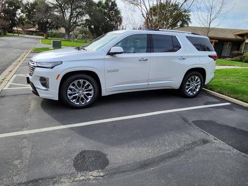 2023 Chevrolet Traverse High Country