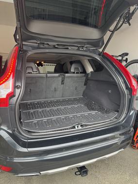 Gray 2016 Volvo XC60 T6 Drive-E